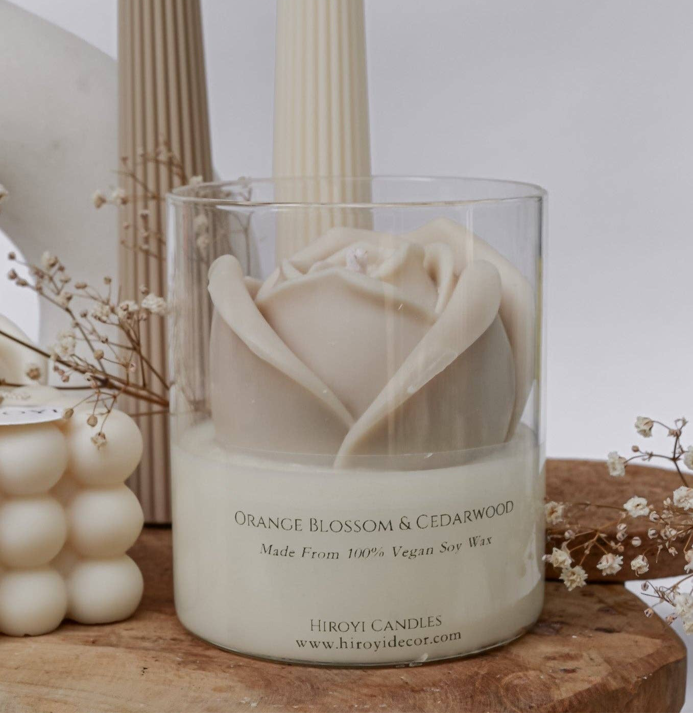 Vela aromática de rosas beige: Limón y Lavanda