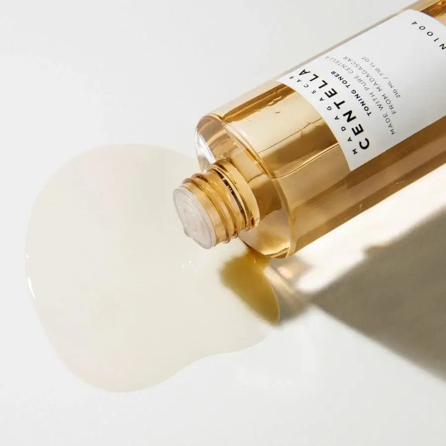 SKIN1004 Madagascar Centella Tónico Facial Tonificante e Hidratante, Calma la Piel y Ayuda a Reforzar la Barrera Cutánea, Textura Ligera y Refrescante de Rápida Absorción, Mejora la Suavidad y Equilibrio de la Piel, Ideal para Piel Sensible, Uso Diario