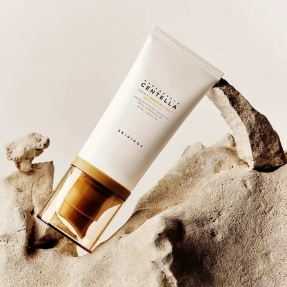 Skin1004 - Protector Solar Ligero con Centella de Madagascar – Air-Fit Suncream Light SPF50+ PA++++ (50ml)