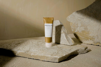 Madagascar Centella Ampoule Foam 125ml Foam Cleanser Limpieza profunda y delicada con el poder calmante de la Centella